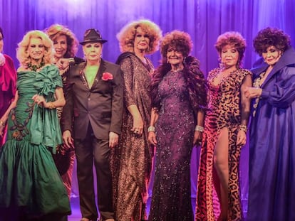 As travestis Brigitte de Búzios, Camille K, Divina Valéria, Rogéria, Jane Di Castro, Fujika de Halliday, Eloína dos Leopardos e Marquesa.