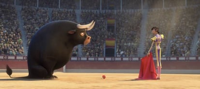 Ferdinand, en la plaza de Las Ventas, en actitud de rebeldía ante 'el maestro'.