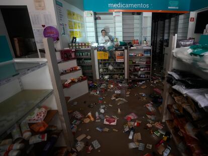 Una farmacia inundada en Porto Alegre, la capital del estado brasileño de Rio Grande do Sul.