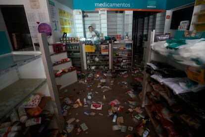 Una farmacia inundada en Porto Alegre, la capital del estado brasileño de Rio Grande do Sul.