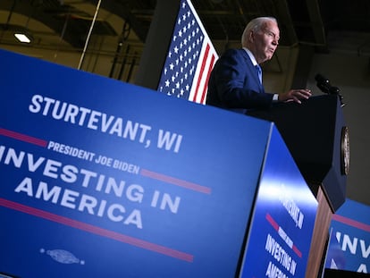 El presidente estadounidense Joe Biden habla sobre su agenda de inversión en Wisconsin, el 8 de mayo.