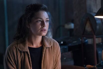 Alexa Davalos en la segunda temporada de 'The Man in the High Castle'.