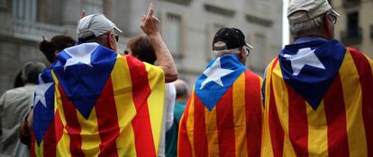 Independentistas protestan por la actuación de la policía el 1-O