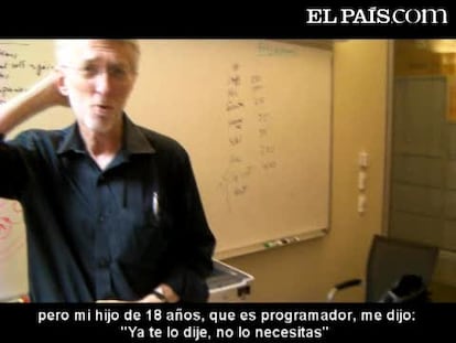 Jeff Jarvis: "Algunos periódicos se están disparando a sí mismos"