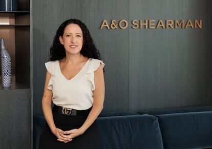 Marisa Delgado, nueva directora de gestión del conocimiento e innovación de A&O Shearman Madrid.