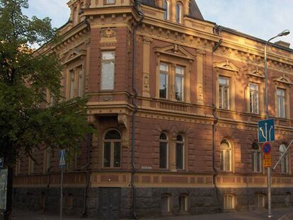 Signelinna (casa Newander): Edificio residencial en la ciudad de Pori (Finlandia) terminado en 1892, diseñado por la arquitecta Signe Hornborg.
 