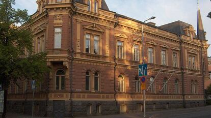 Signelinna (casa Newander): Edificio residencial en la ciudad de Pori (Finlandia) terminado en 1892, diseñado por la arquitecta Signe Hornborg.