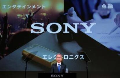 Kenichiro Yoshida, presidente y consejero delegado de Sony, en una rueda de prensa.