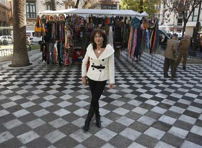 Mar Cambrollé Jurado, en la plaza del Conde Duque de Sevilla, donde se ganó el alias de <b><i>Paca la Brava</b></i>.