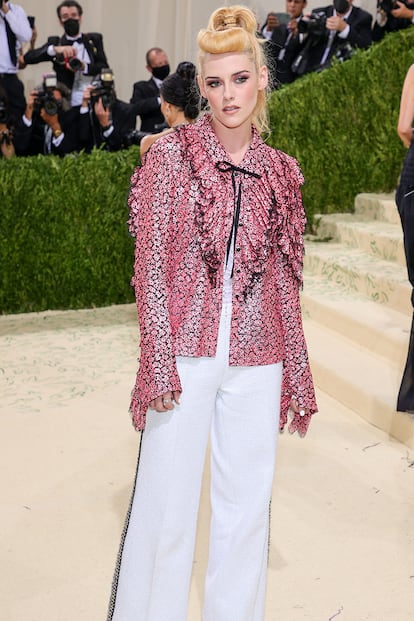 Kristen Stewart acudió, como de costumbre, vestida de Chanel.