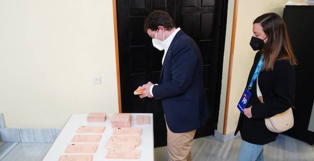 El PP gana las elecciones en Castilla y León, pero necesitará a Vox ...