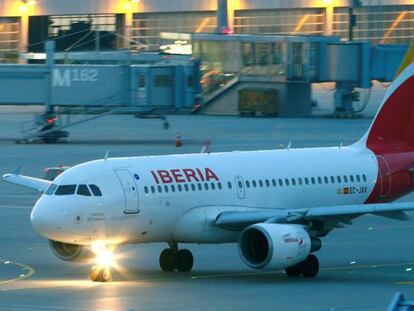 Iberia decide publicitar el Puente Aéreo en 'campo enemigo'