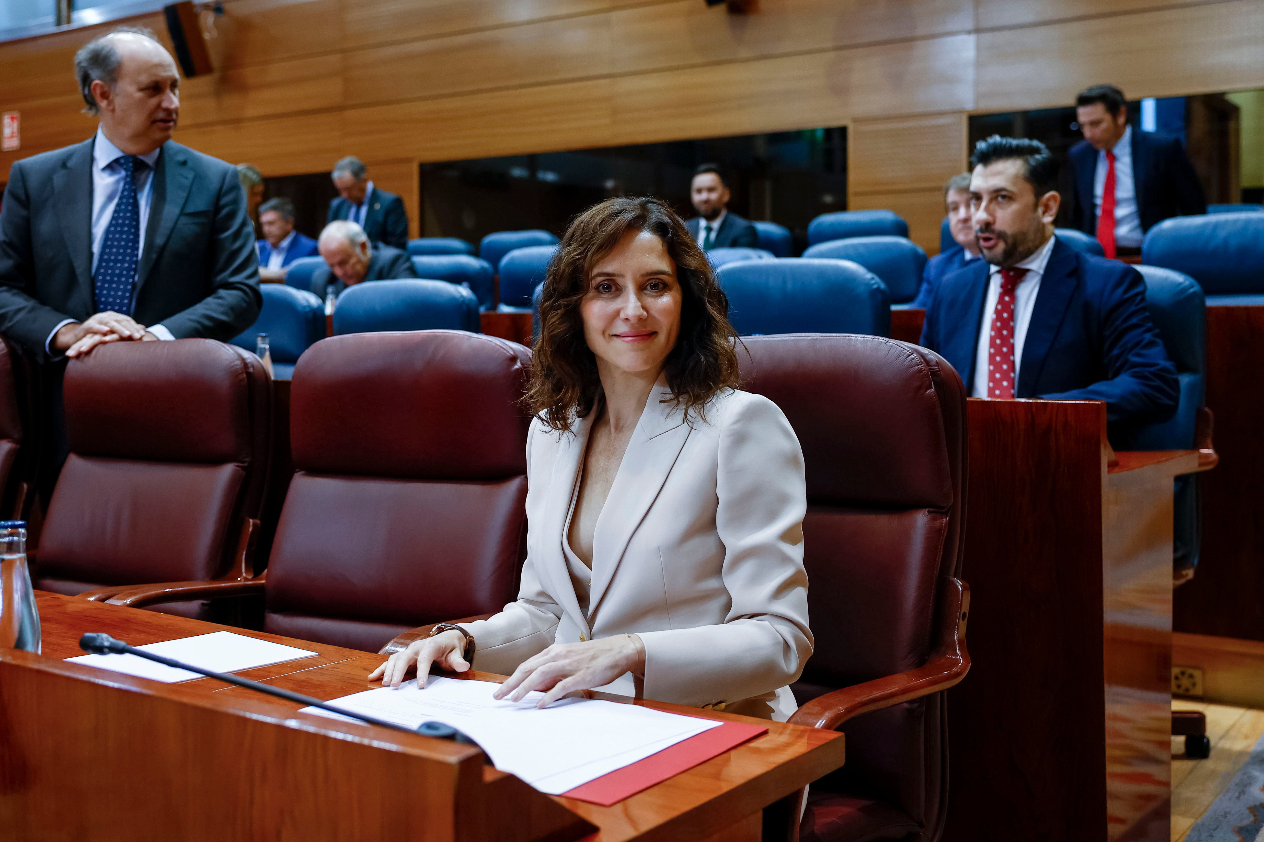El Constitucional recrimina al PP de Ayuso la tramitación de la ley con la que asentó su control de Telemadrid