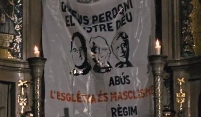 Pancarta desplegada en el santuario de Montserrat en protestas por los abusos.
