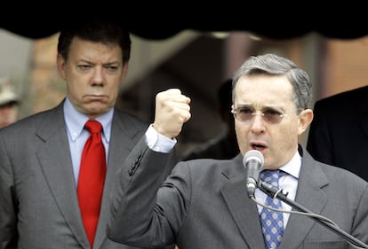 Alvaro Uribe y Juan Manuel Santos