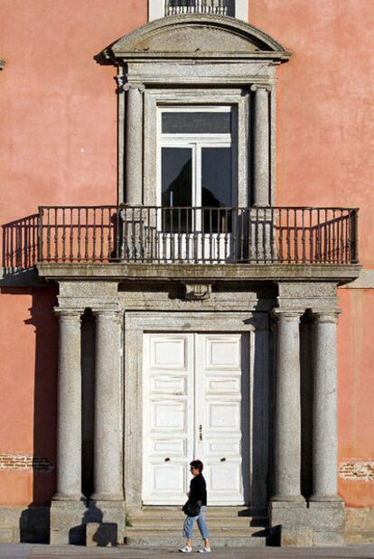 Fachada del palacio del Infante Don Luis, en Boadilla.