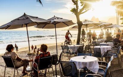 Terraza en la playa de Ipanema, en Río de Janeiro.