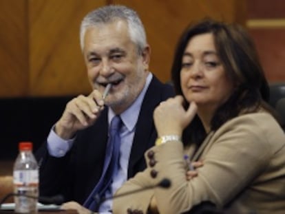 La consejera de Presidencia, Mar Moreno, junto a José Antonio Griñán.