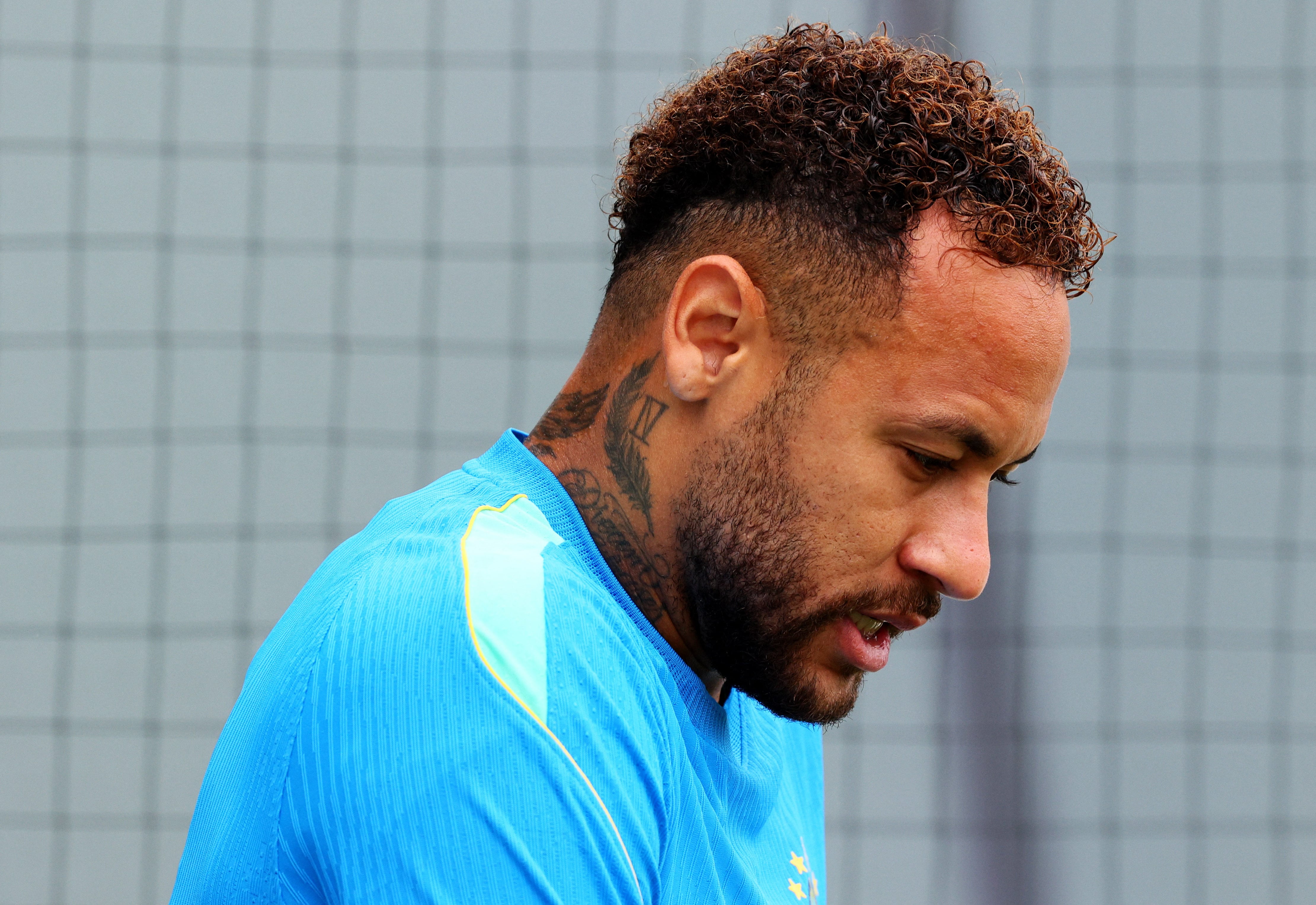 Brasil espera a Neymar, “el único mundialista que teletrabaja”