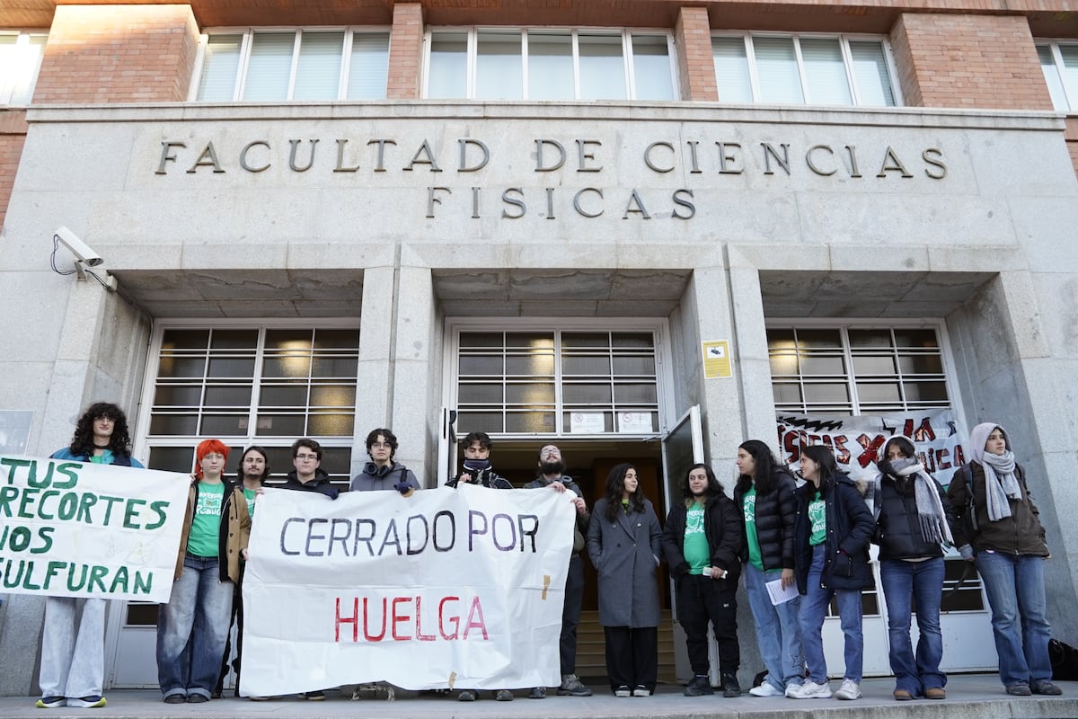 La Universidad madrileña se vacía en el primer día de huelga contra las políticas de Ayuso: “El seguimiento es masivo” | Educación