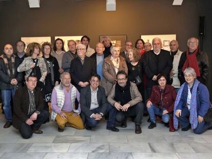 Artistas y responsables de la exposición, en Bancaixa.