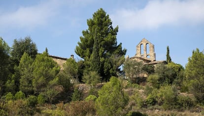 Església de Sant Pere de Vallhonesta a Sant Vicenç de Castellet.
