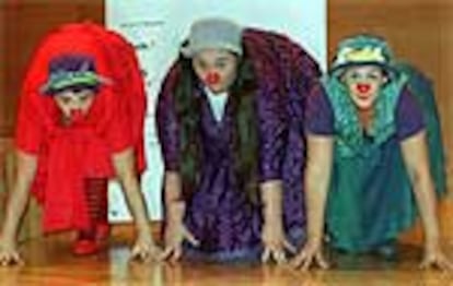 Las tres payasas del grupo Oihulari Klown, especializado en humor de género.