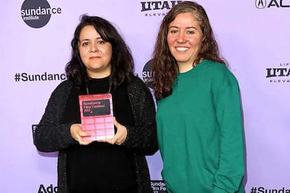 Las directoras de 'Sujo' Astrid Rondero y Fernanda Valadez, tras ganar el gran premio del jurado en la categoría World Cinema de drama.