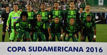 Atletas da Chape antes da semifinal contra o San Lorenzo.