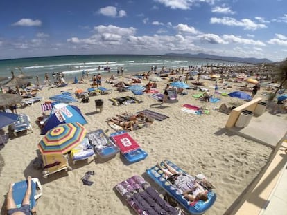 Turismo de sol y playa, visitantes de clase media y popular, eje del negocio.