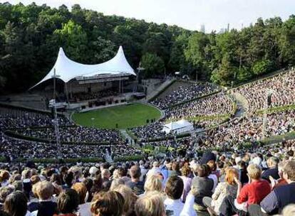 Aspecto de la Waldbühne durante el concierto de la Filarmónica de Berlín dirigida por Claudio Abbado.