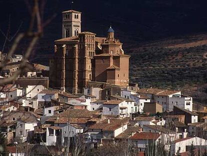 La iglesia parroquial de Nuestra Señora del Castillo de Aniñón, de estilo gótico-mudéjar, fue construida a mediados del siglo XIV.