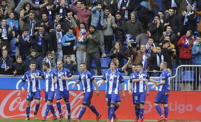 Los jugadores del Alav&eacute;s celebran un gol ante el Legan&eacute;s.