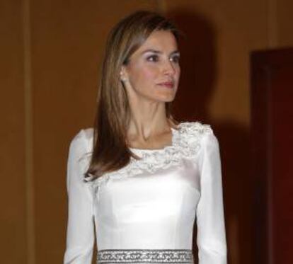 La princesa de Asturias entrega hoy en la Lonja de Valencia los Premios Rey Jaime I de Ciencia e Investigación, que este año celebran su vigésimo quinta edición, y visita la Asociación Valenciana de la Caridad.