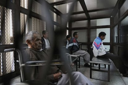 Los condenados, durante la lectura de la sentencia.