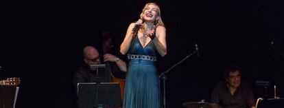 La cantante  Ute Lemper, anoche, en Madrid.