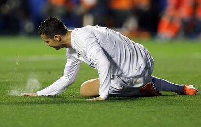 Cristiano lamenta una ocasión fallida.