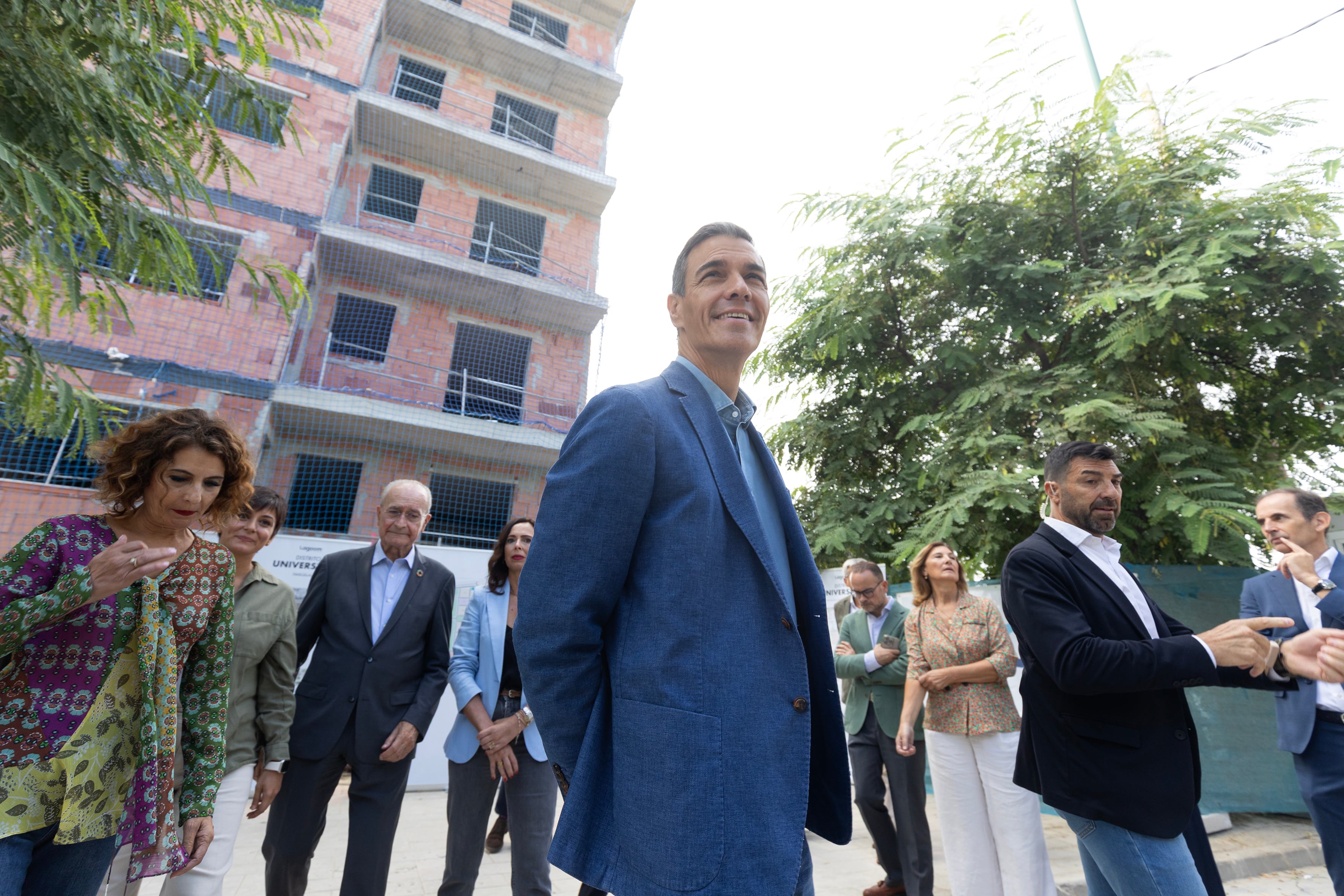 El presidente del Gobierno de España, Pedro Sánchez durante una visita a una promoción de 530 viviendas de alquiler asequible en Málaga el pasado domingo.
