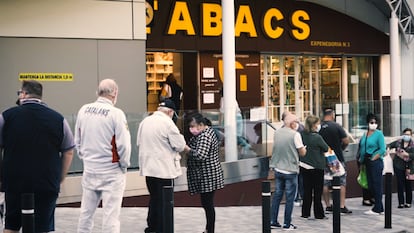 French citizens travel to the Spanish area of Le Perthus to buy cheaper tobacco and alcohol products.