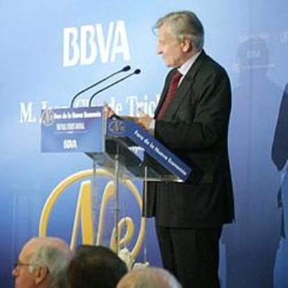 Trichet reclama moderación salarial y sugiere abaratar el despido en España