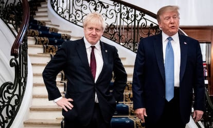 Johnson e Trump antes de seu encontro deste domingo em Biarritz.