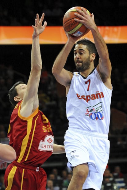 Navarro, durante el partido ante Macedonia.