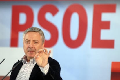 El ministro de Fomento y vicesecretario general del PSOE, José Blanco, durante su intervención en A Coruña.