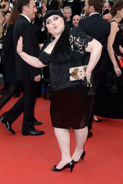 Beth Ditto, también de negro. De Jean Paul Gaultier.