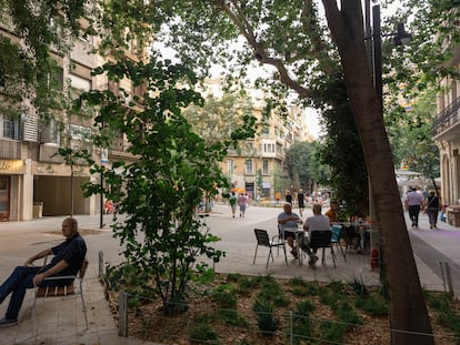 Una fotografía de la calle Consell de Cent de Barcelona.