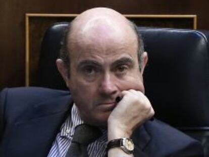 Guindos no descarta que la recuperación "venga con más vitalidad" de lo previsto