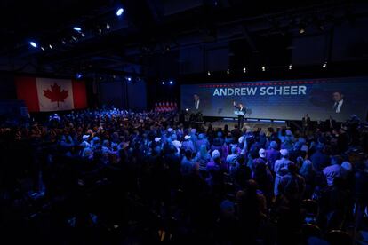 El líder del Partido Conservador canadiense Andrew Scheer, durante un discurso a sus partidarios en Regina, el 21 de octubre de 2019.