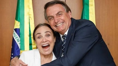 Regina Duarte e Jair Bolsonaro, em foto publicada no conta de Instagram do presidente.