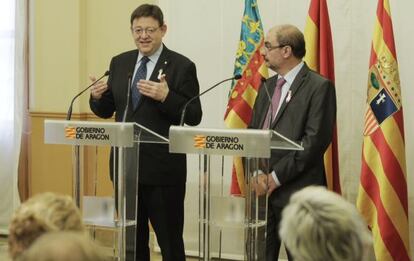 El presidente del Consell, Ximo Puig, y su homólogo aragonés, Javier Lambán.