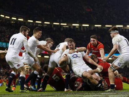 Hartley pugna por el balón, contra Gales.